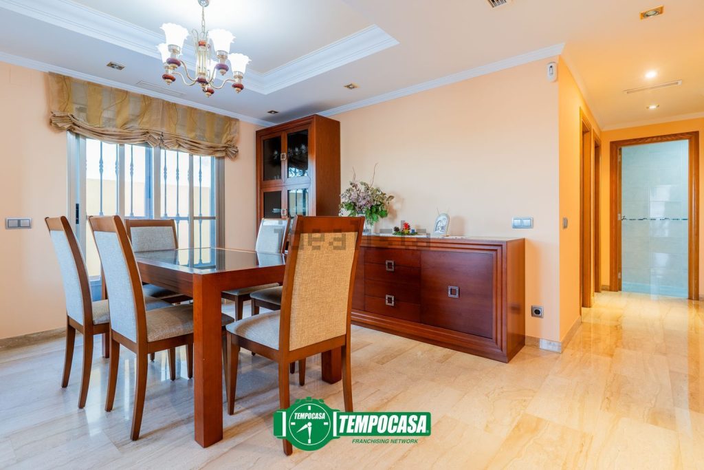 Casă cu piscină în Picassent (Valencia) – 7 dormitoare, teren 4.325 m²
