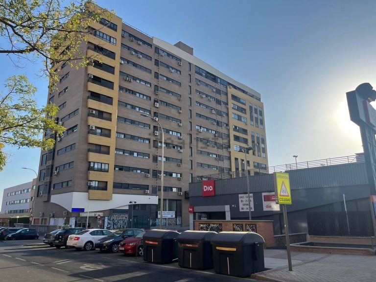 Apartament 2 camere cu garaj și piscină în Valdebernardo, Madrid (foto 1)